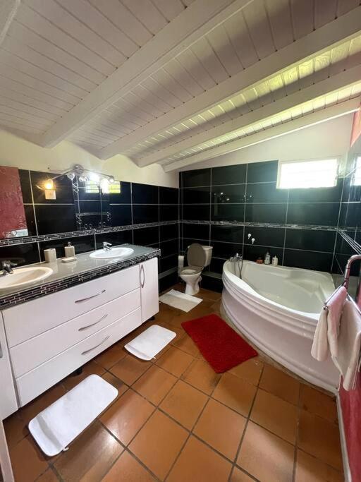 Villa Salomon, 5Min Marina, 10Min Des Plages Les Abymes Kültér fotó